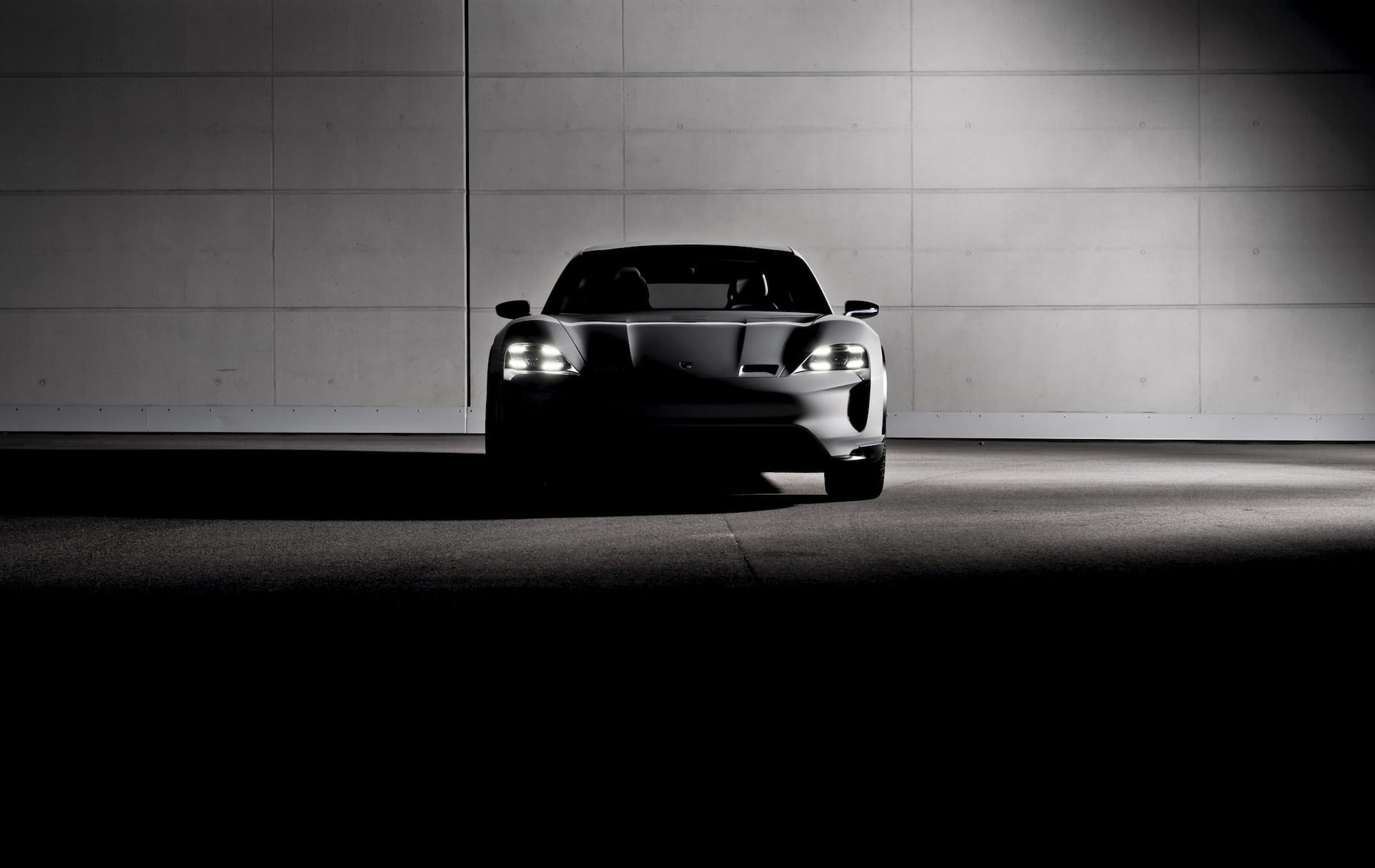 Porsche Mission E Cross Turismo 02