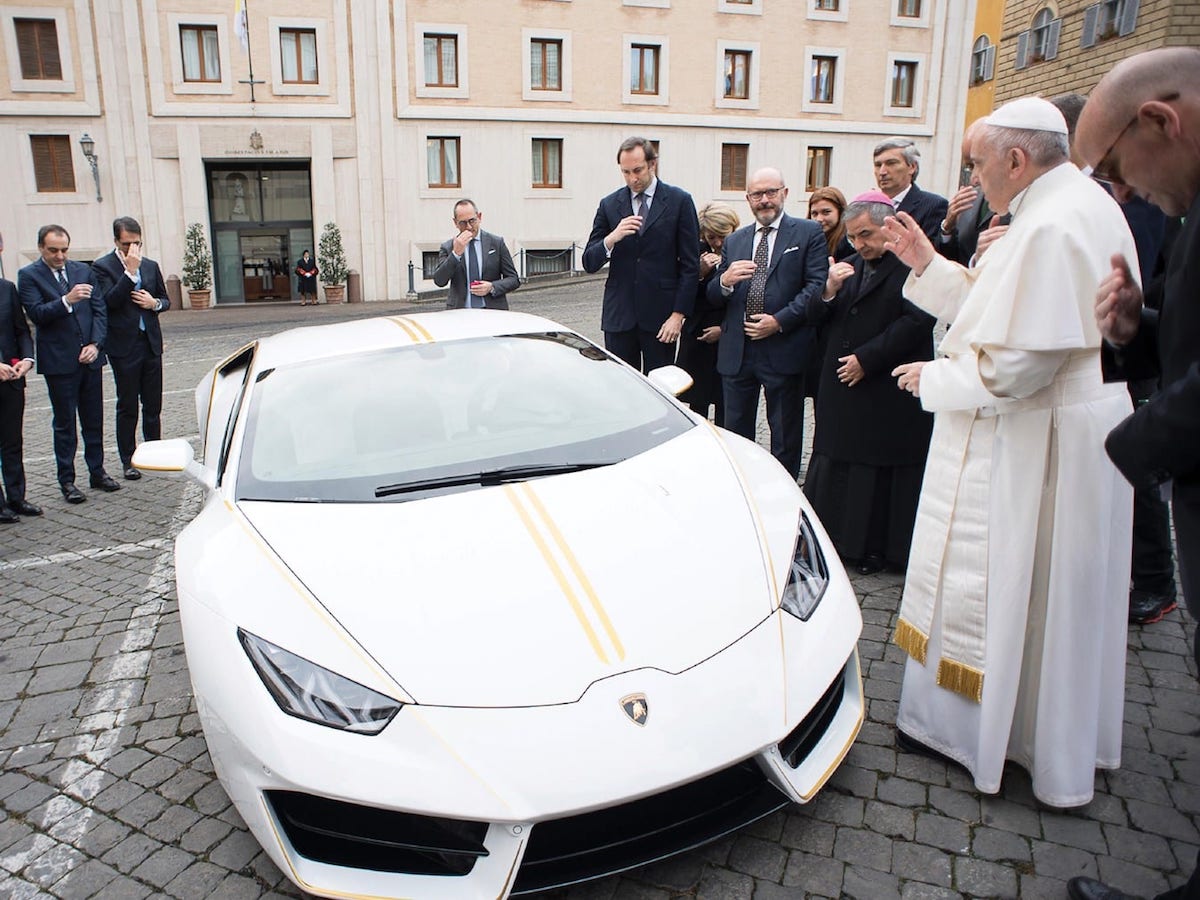 His Holiness Pope Francis Putting His Lamborghini Huracan Up For Auction 2