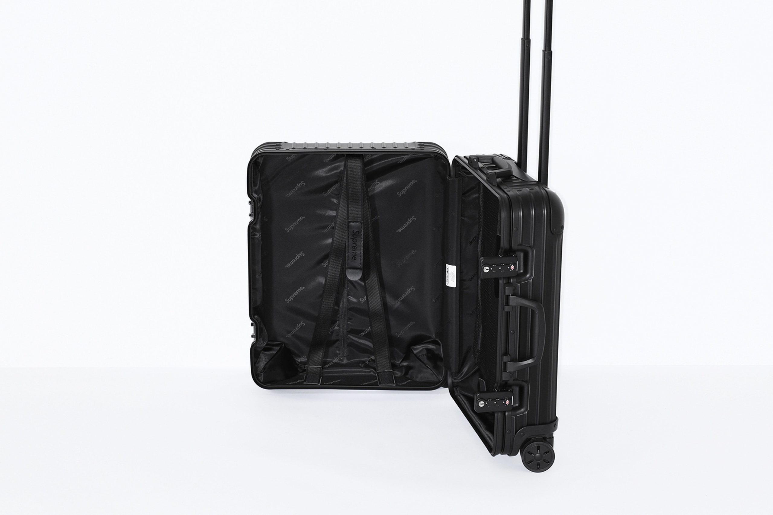 Tradition trifft auf Hype: Auf Reisen mit dem Supreme Koffer von Rimowa 14