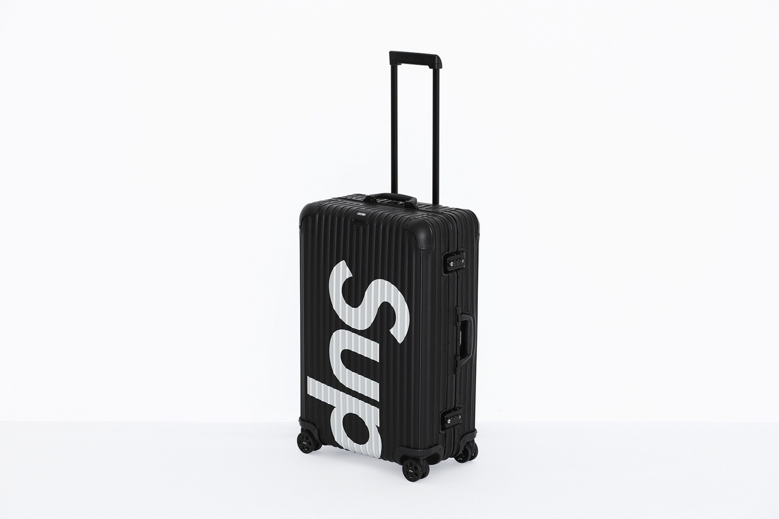 Tradition trifft auf Hype: Auf Reisen mit dem Supreme Koffer von Rimowa 6