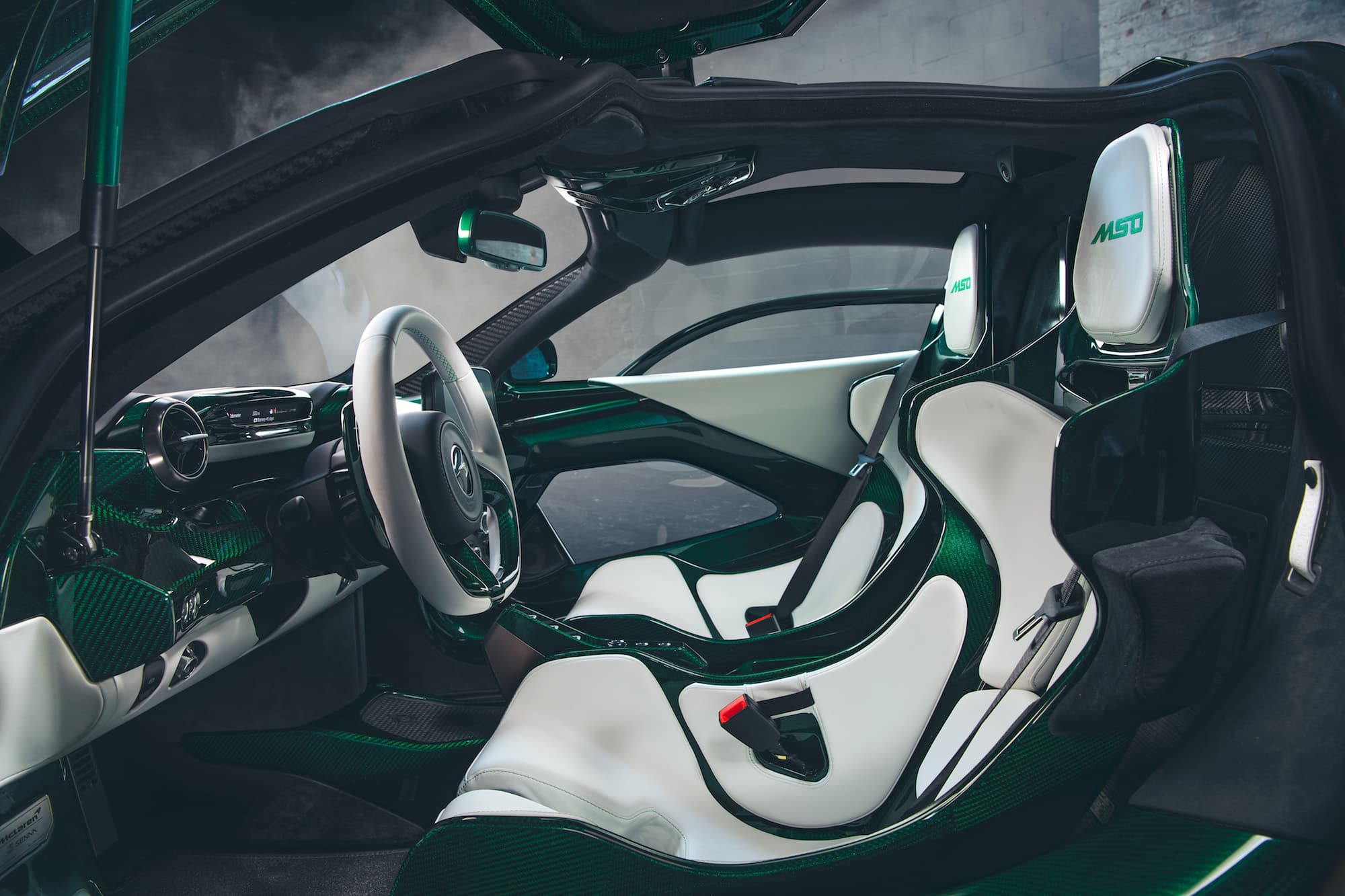 McLaren Senna Emerald Green 04