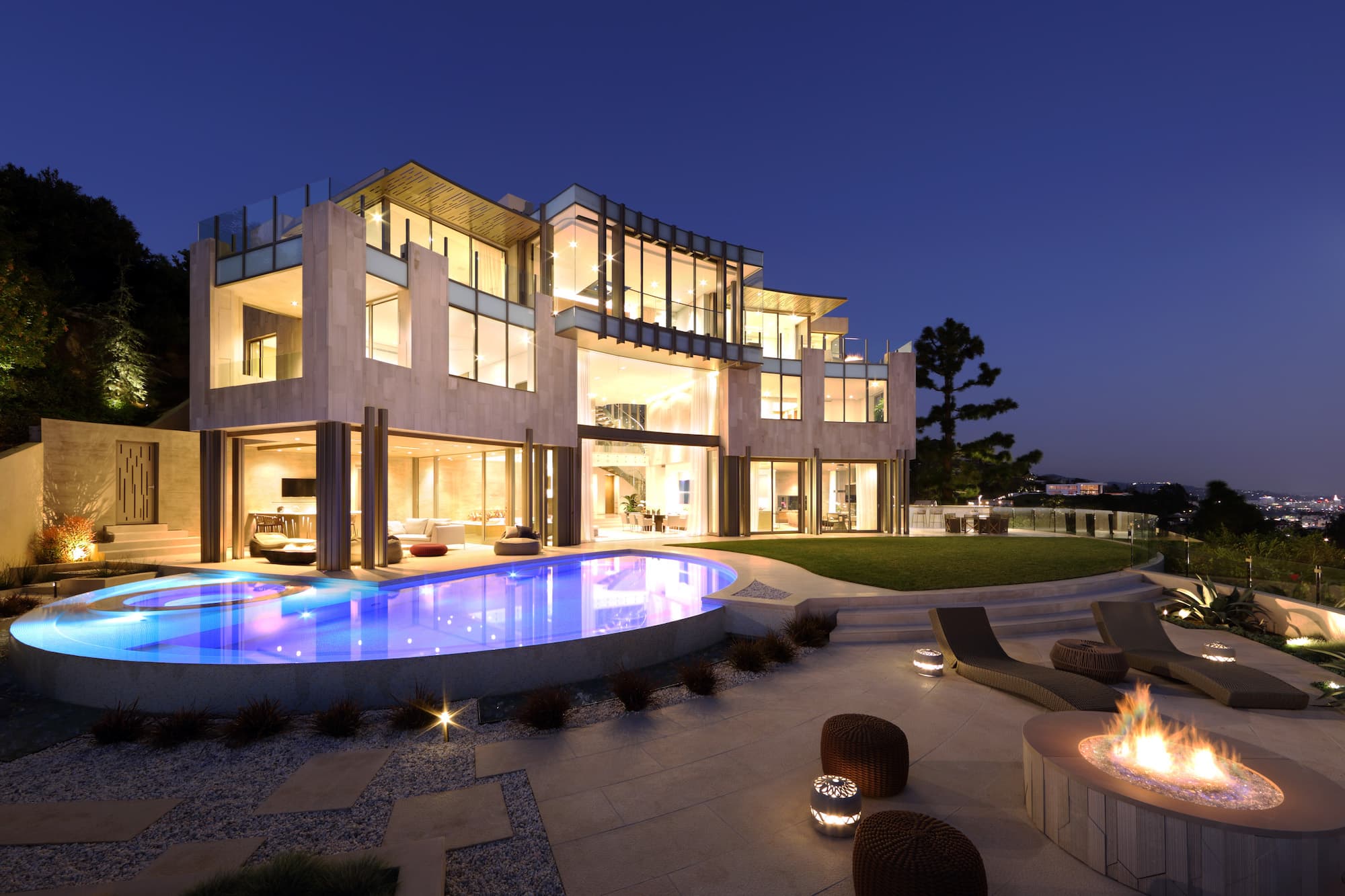 Collingwood Residence by Landry Design Group Back View