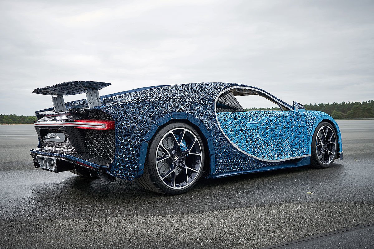 LEGO baut funktionstüchtigen, lebensgroßen Bugatti Chiron nach 10