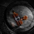 Metallica geht unter die Schnapsbrenner und stellt Blackened American Whiskey vor