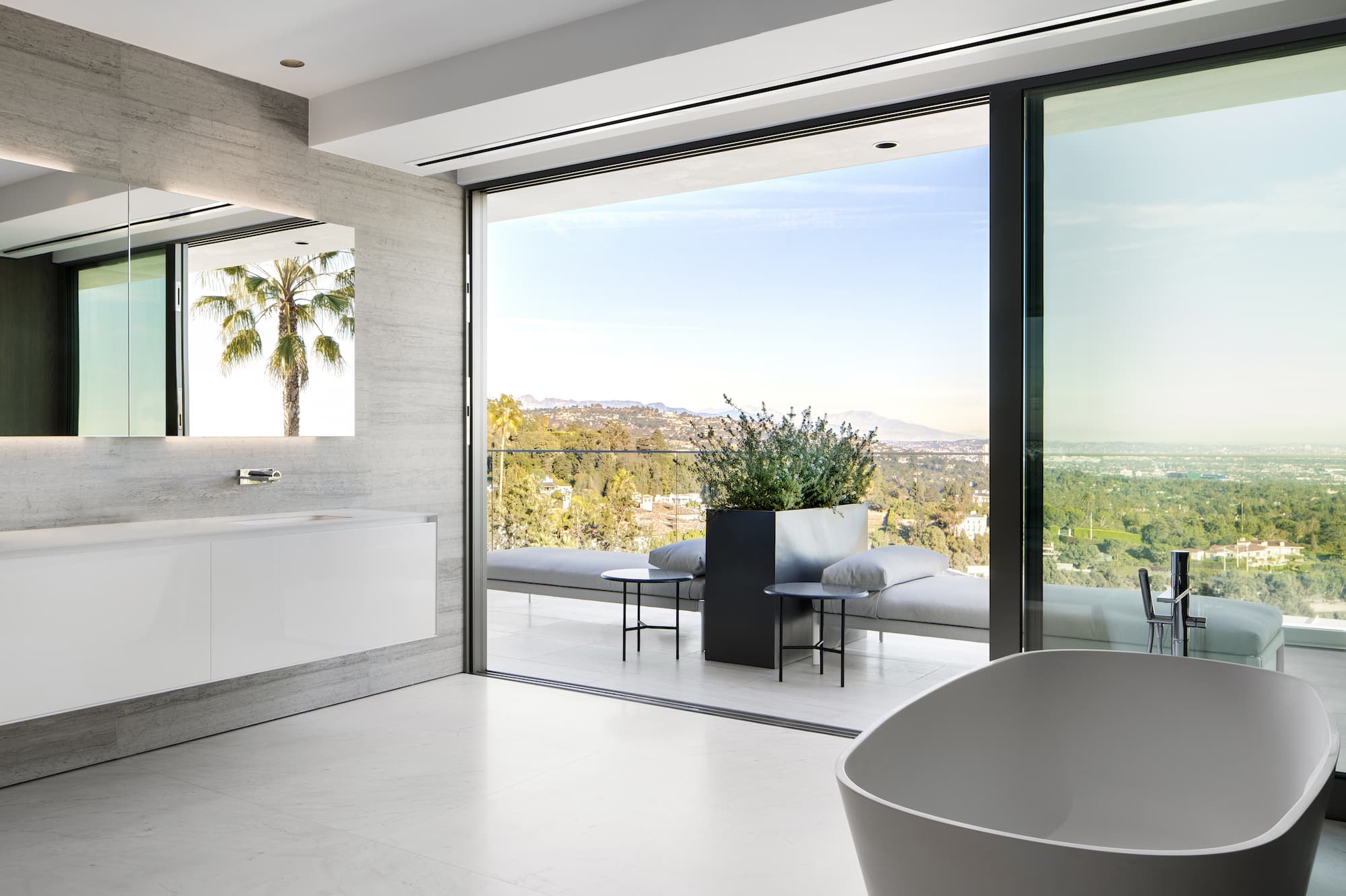 Stradella in Bel Air, Los Angeles, by SAOTA 11