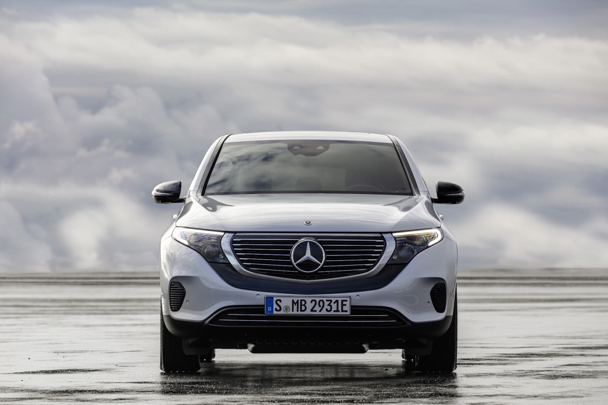 Mercedes-Benz EQC 01