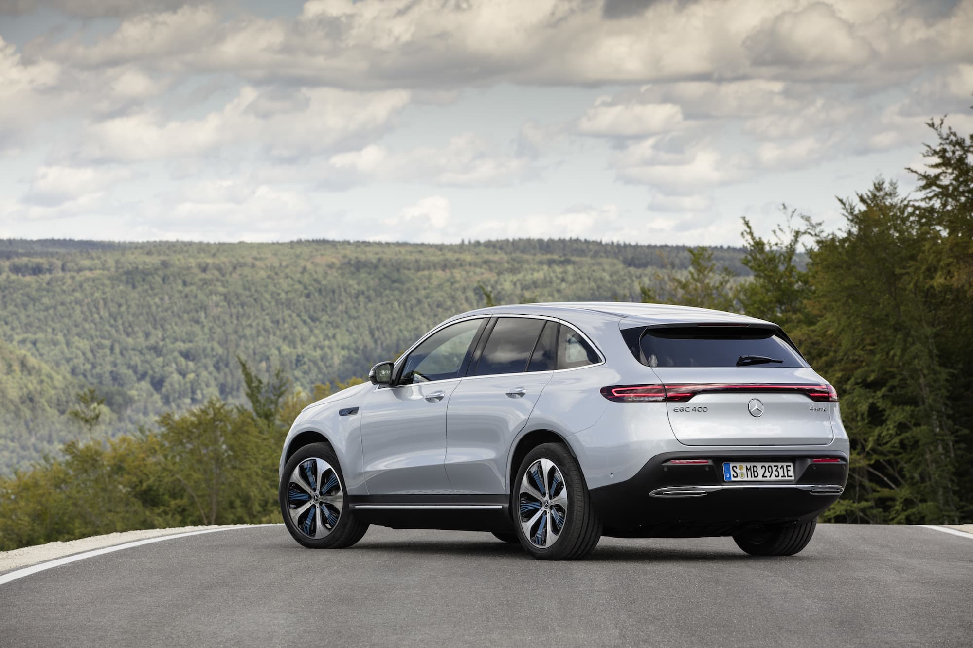Mercedes-Benz EQC featured