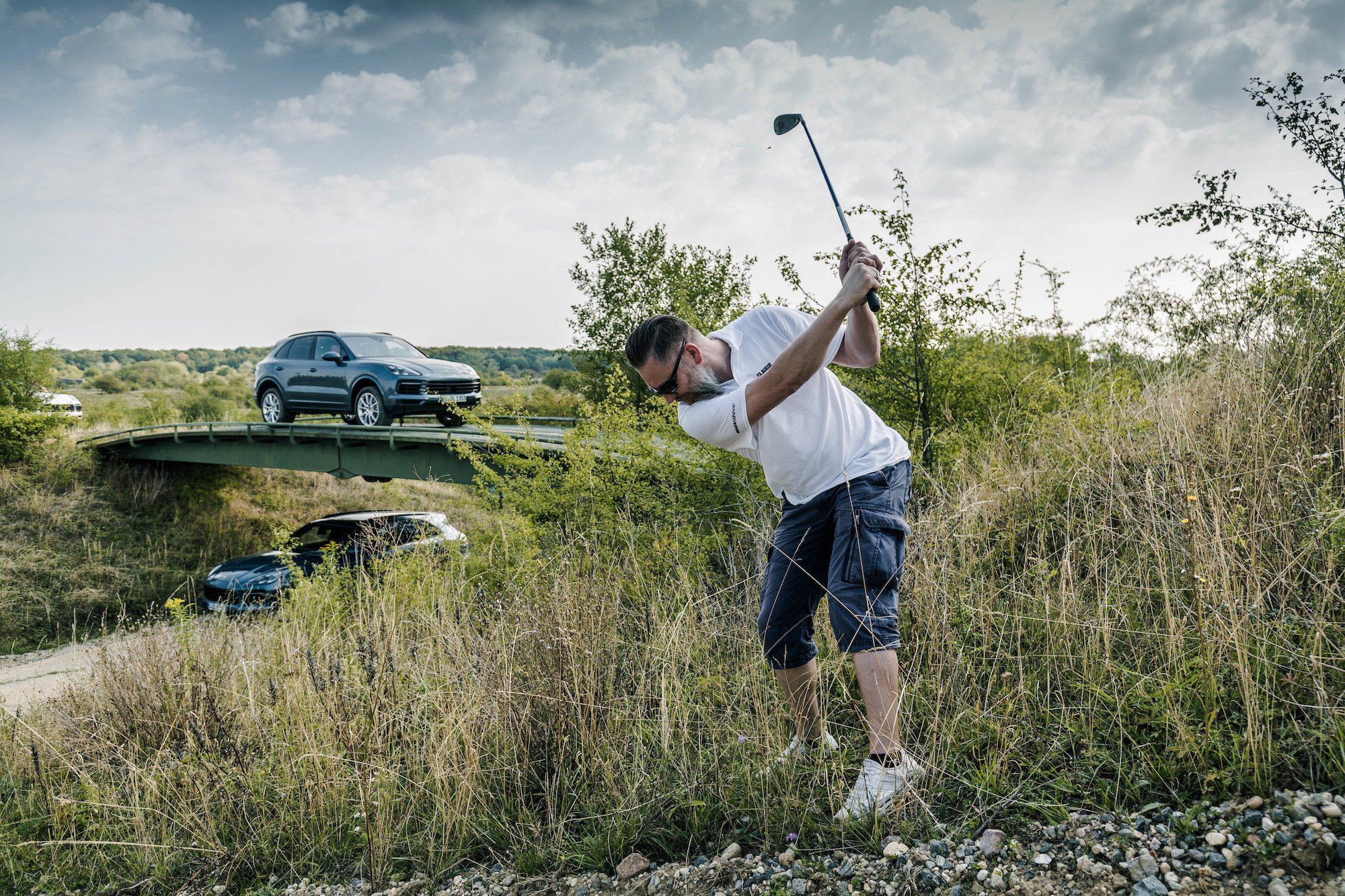 Ein Ball, ein Schläger und wildes Gelände: Crossgolfen mit dem Porsche Cayenne 7