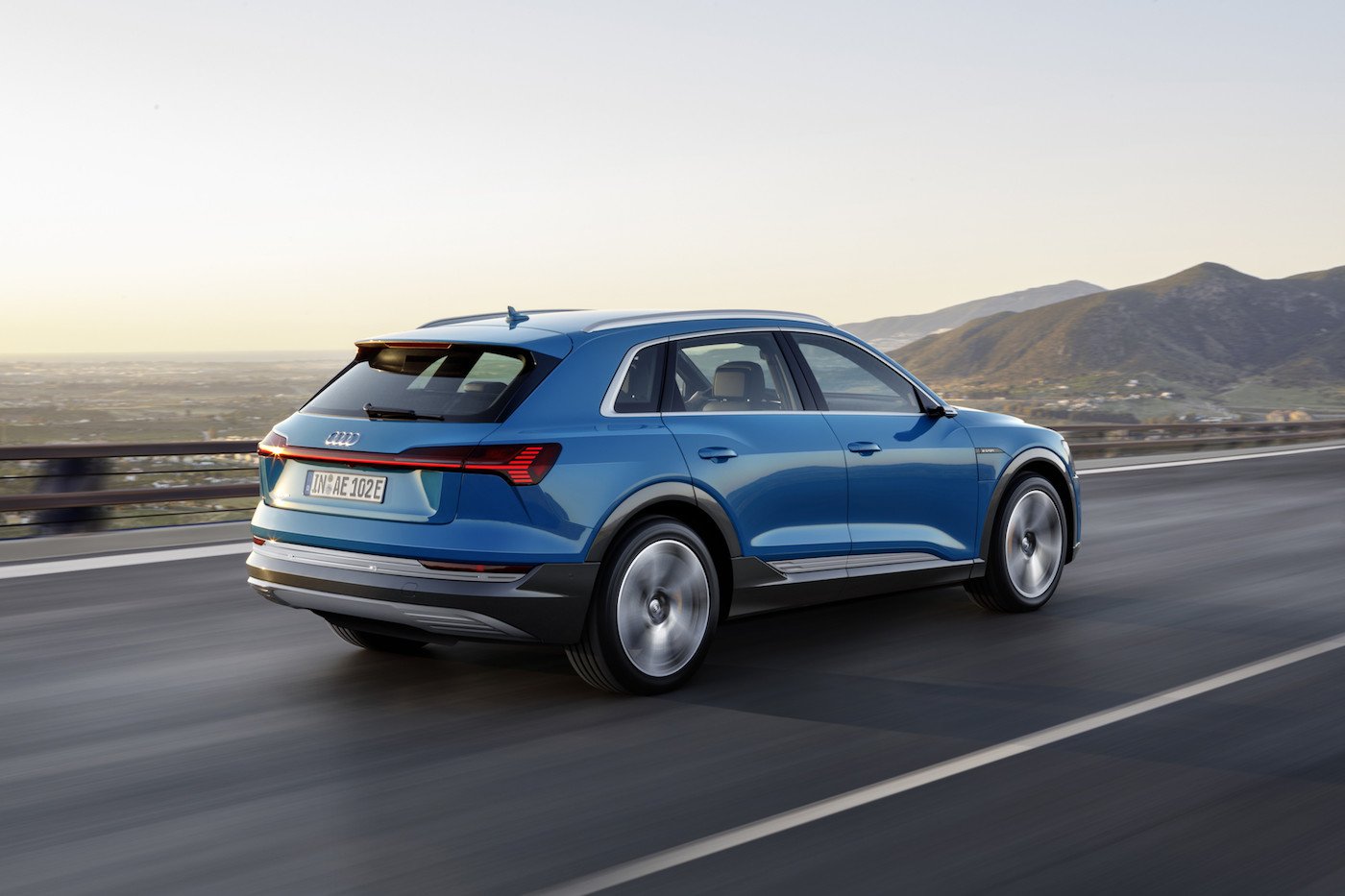 Schluss mit dem Dornröschenschlaf: Der Audi e-tron ist da 3