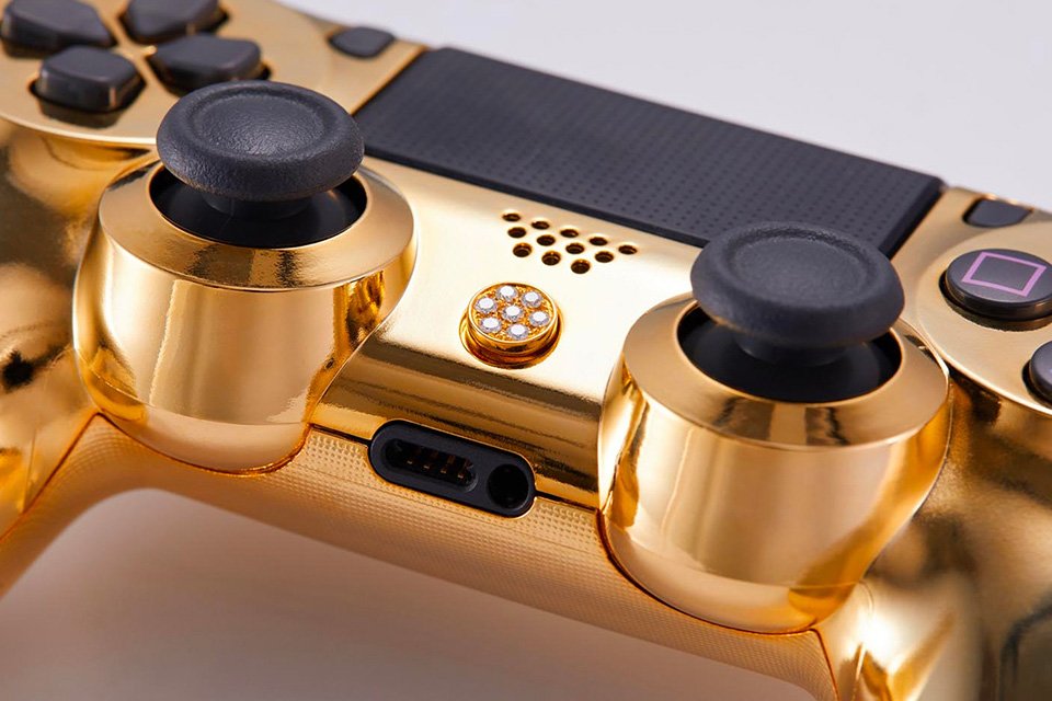 PlayStation 4: Dieser goldene Luxus-Controller kostet 14.000 Dollar 3