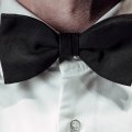 Style Guide: So bindet man eine Fliege richtig