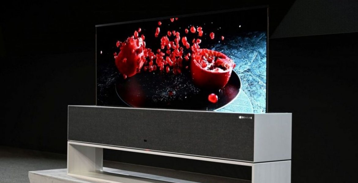 CES Neuheit: Dieser OLED-Fernseher von LG rollt sich auf