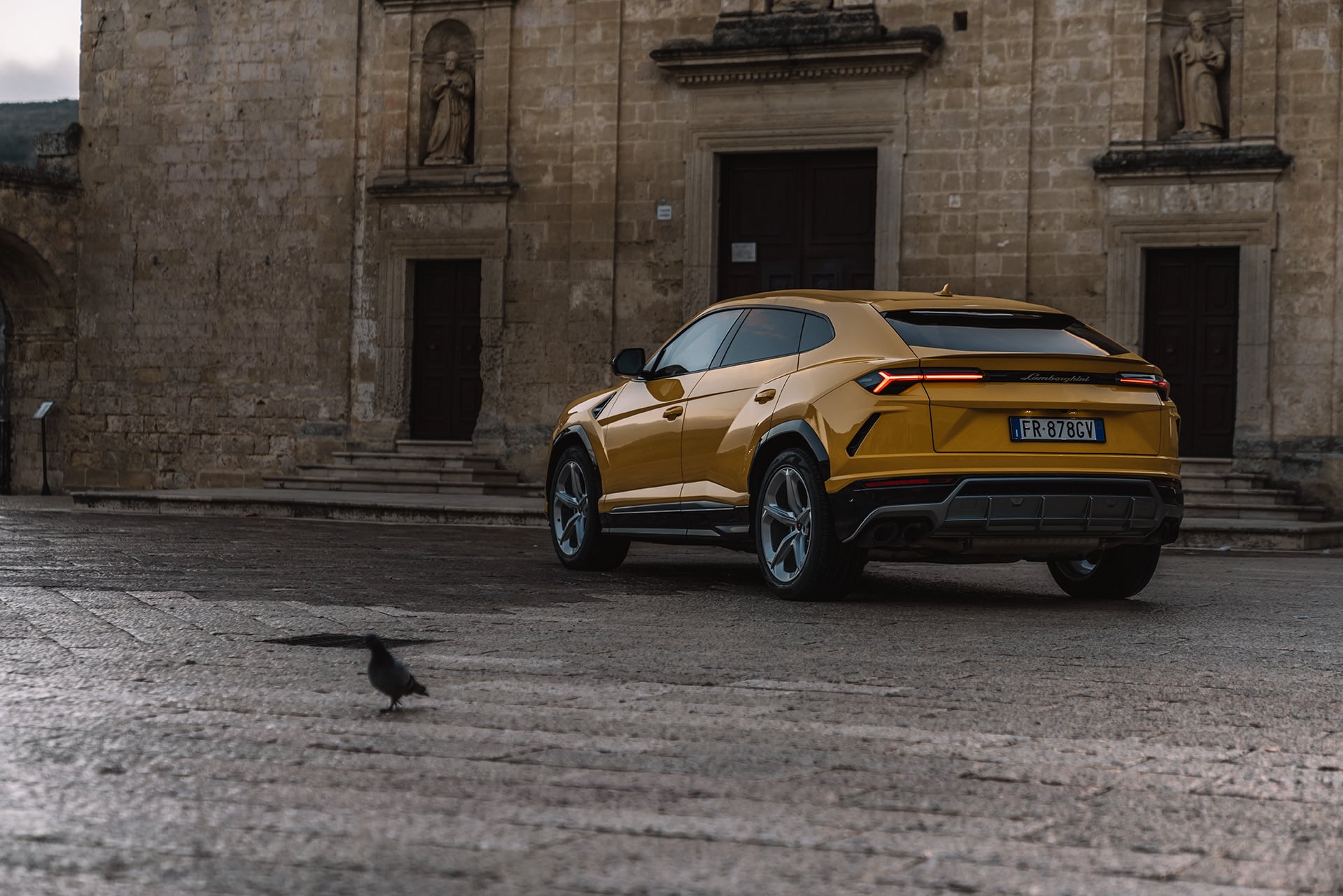 Mit dem Lamborghini Urus durch die wiederentdeckte Stadt Matera 8