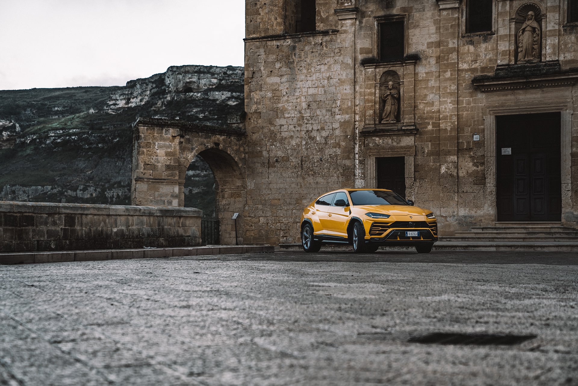 Mit dem Lamborghini Urus durch die wiederentdeckte Stadt Matera 5