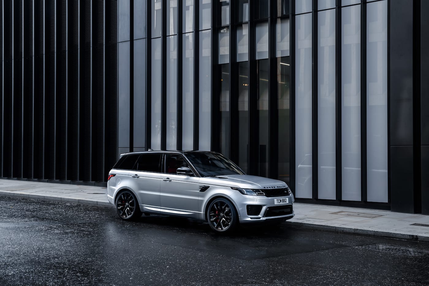 Effizienter Luxus: Das Range Rover Sport HST Sondermodell 2