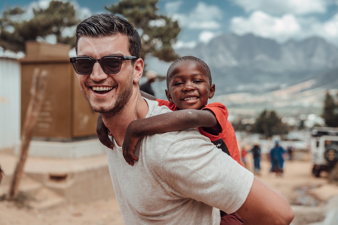 Clean Water for Langrug: How Influencers are Helping Charities to Make a Difference 5