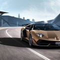 Oben ohne mit 350 km/h: Lamborghini präsentiert den Aventador SVJ Roadster in Genf