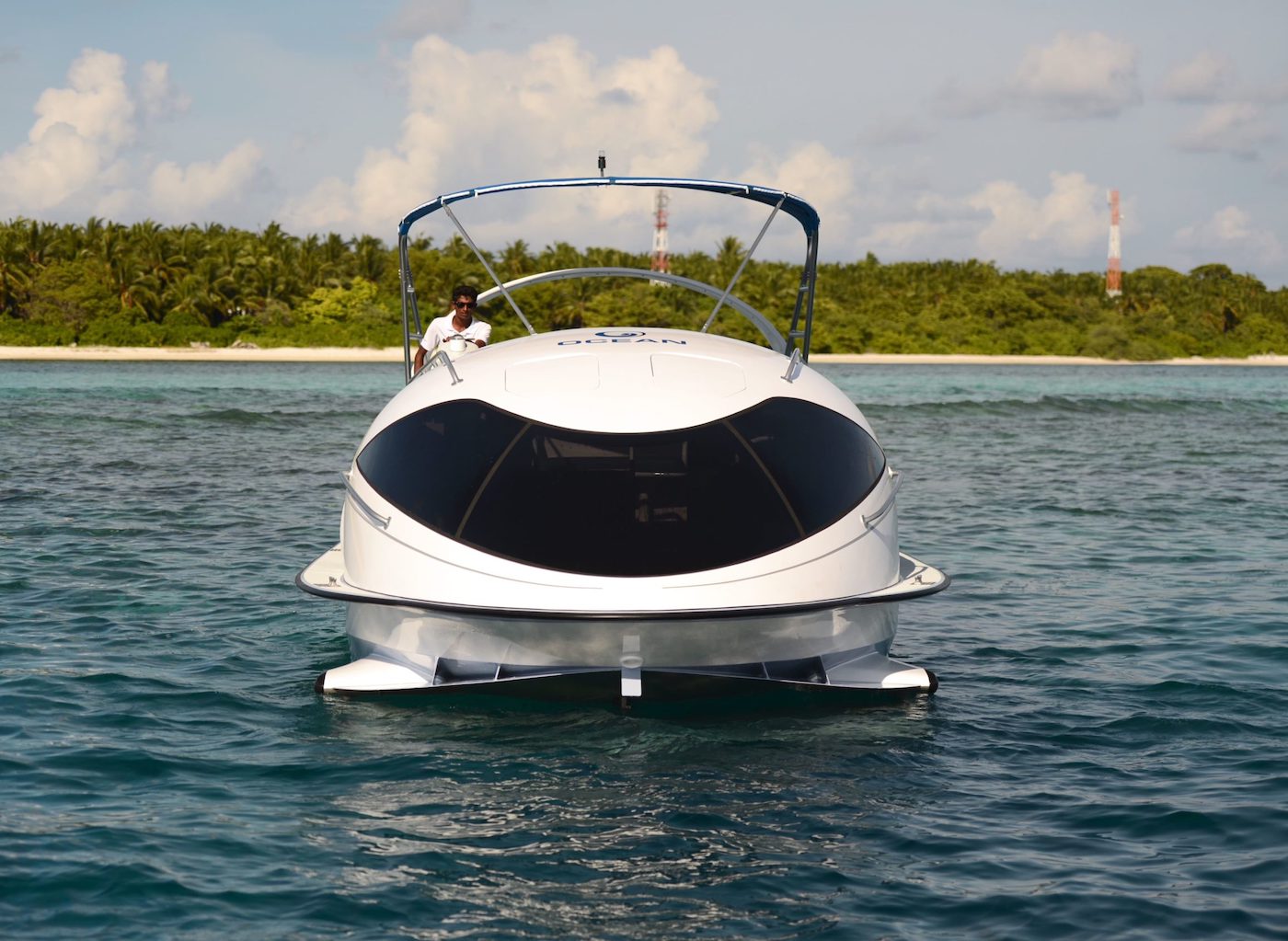Dieses Speedboot von Paritetboat verfügt über einen Boden aus Glas 5