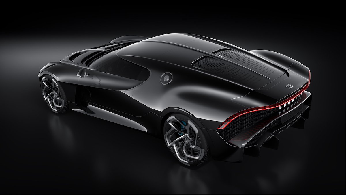 Cristiano Ronaldo hat heimlich das teuerste Auto der Welt gekauft: Einen Bugatti La Voiture Noire für 12,5 Millionen US-Dollar 13