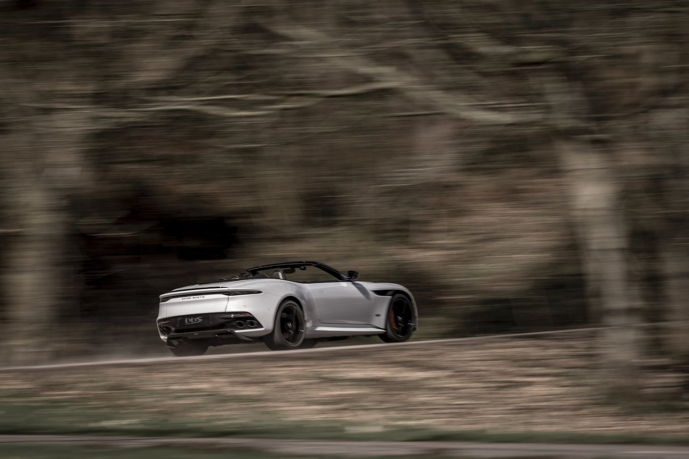 Aston Martin DBS Superleggera Volante: Ein Supersport-Cabrio mit 725 PS 8
