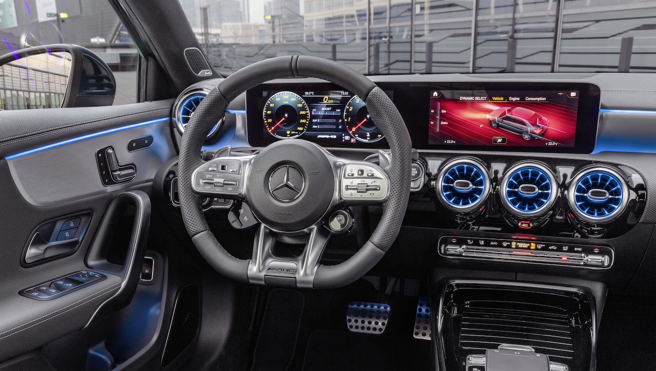 Der Einsteiger AMG: Der Mercedes-Benz AMG A 35 5