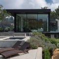 Eingebettet in die Natur von Beverly Hills: Das