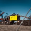 Offroad mal anders: Mit dem neuen Range Rover Evoque durch die Container-Stadt in Hamburg