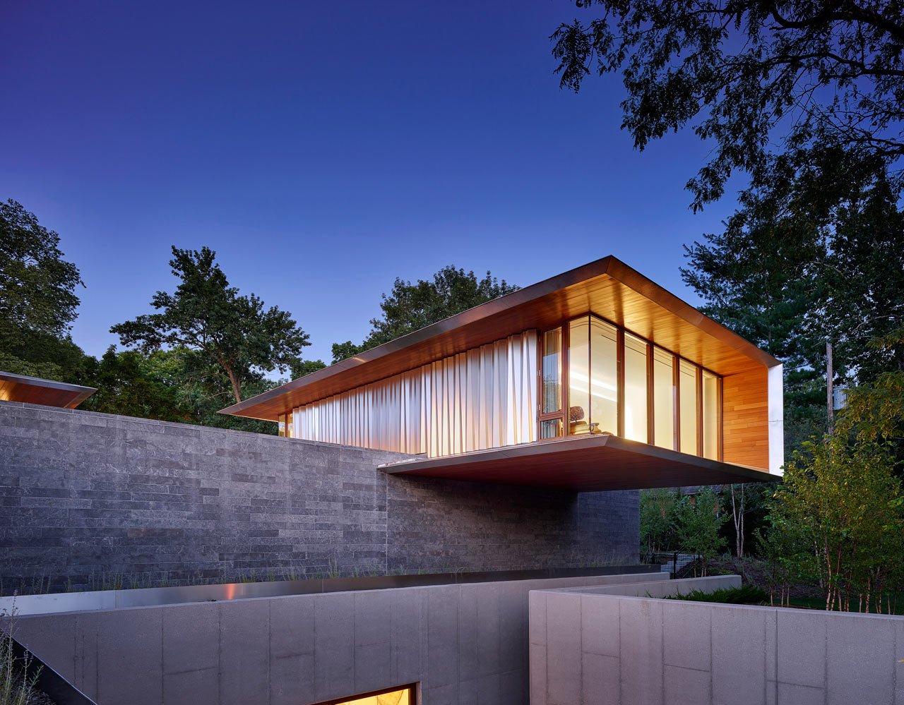 Bauhaus reloaded: The Artery Residence 2
