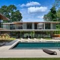 Bauhaus reloaded: The Artery Residence