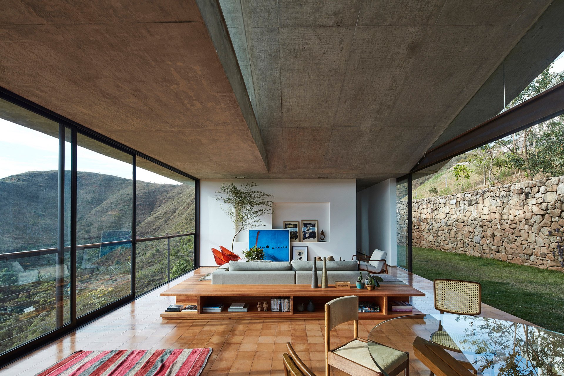 Ein Blick in die beeindruckende Casa Alpina in Belo Horizonte, Brasilien 3