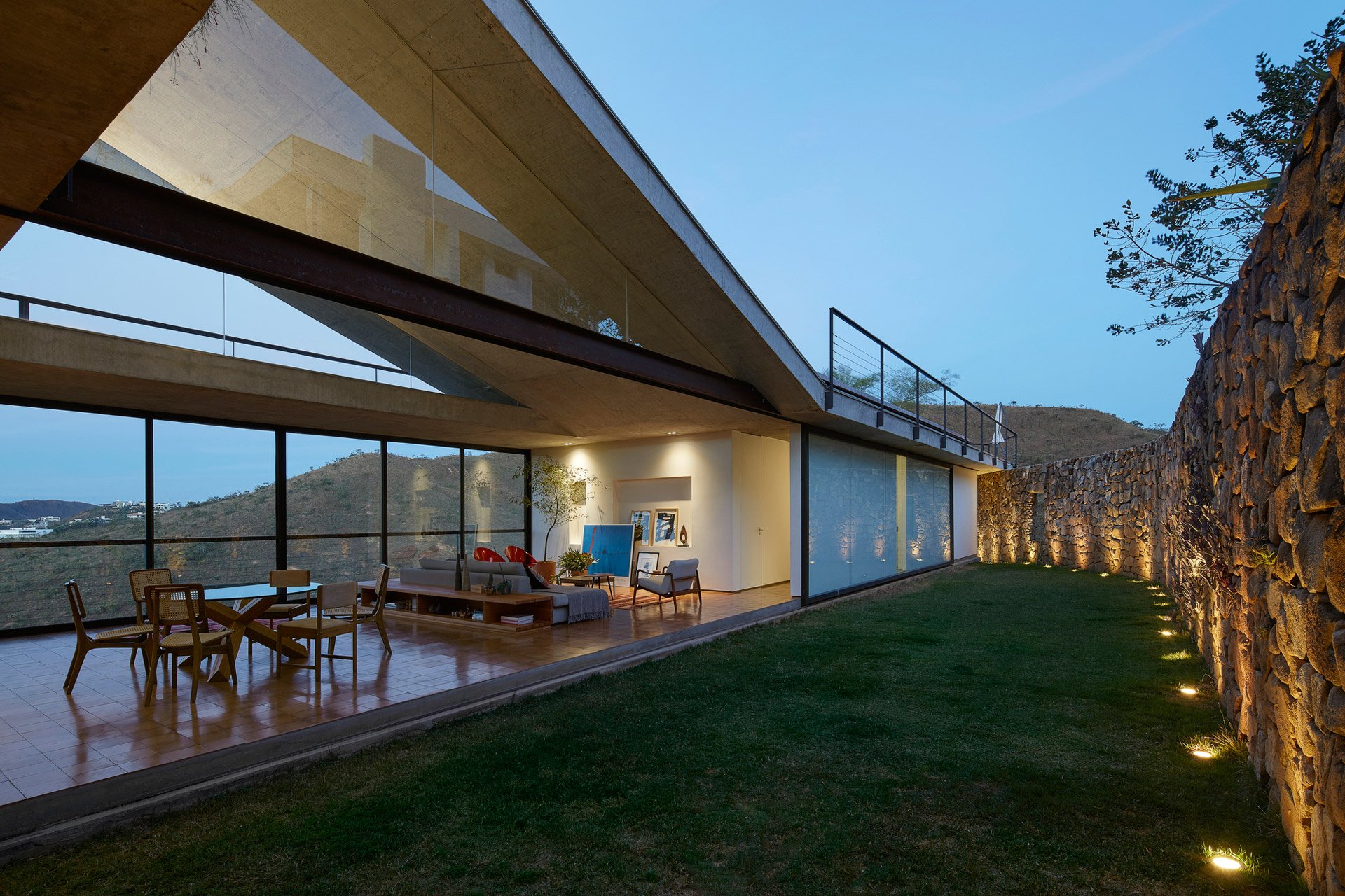 Ein Blick in die beeindruckende Casa Alpina in Belo Horizonte, Brasilien 6