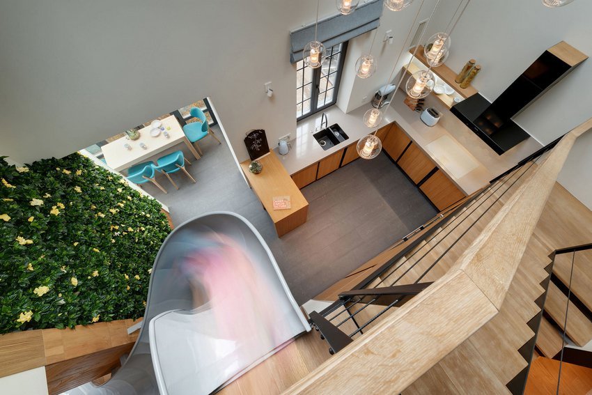 Das GG Apartment mit integrierter Rutsche in Kiew 5