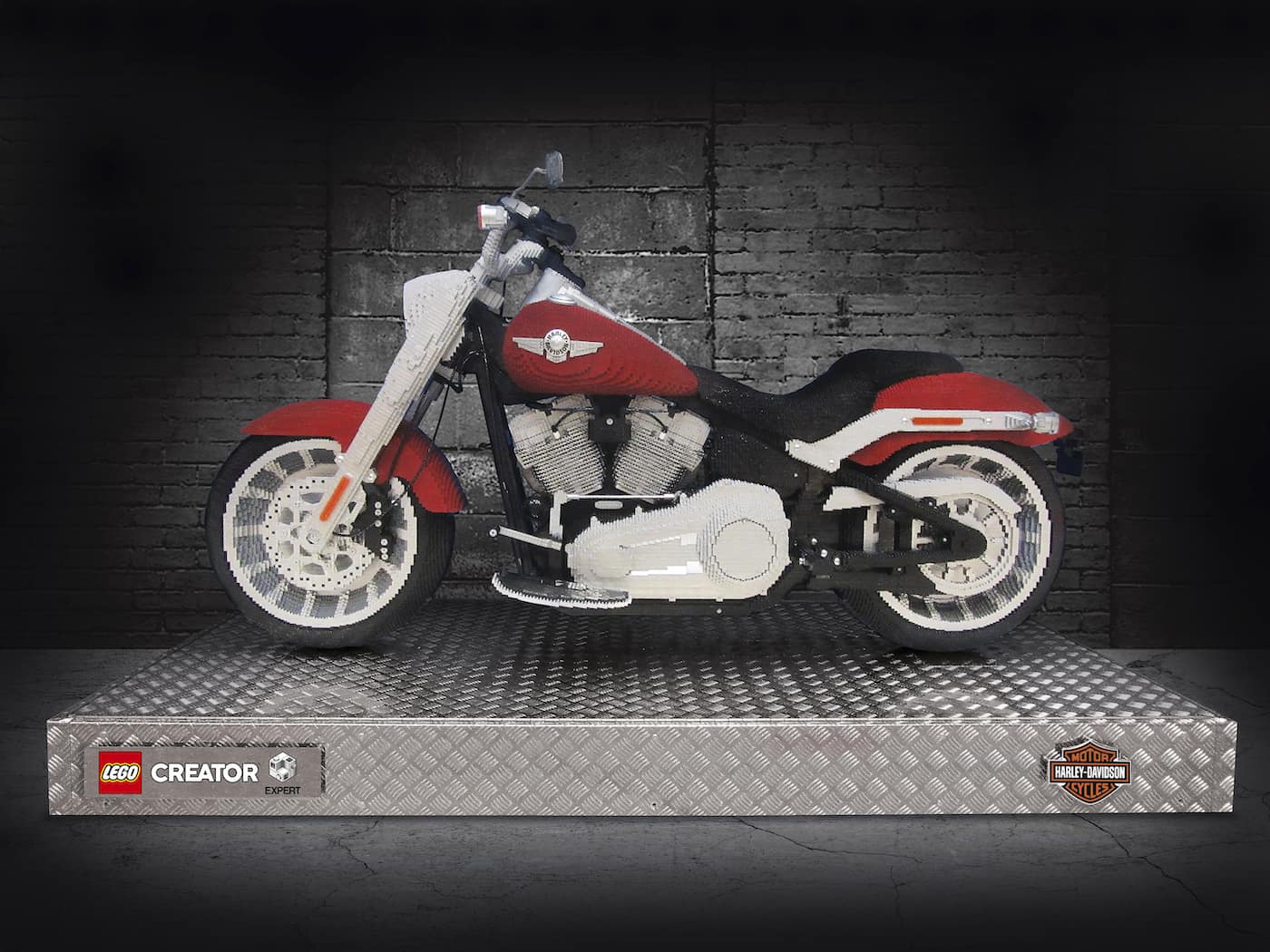 LEGO präsentiert ein neues Harley Davidson Replica Modell zum nachbauen 6