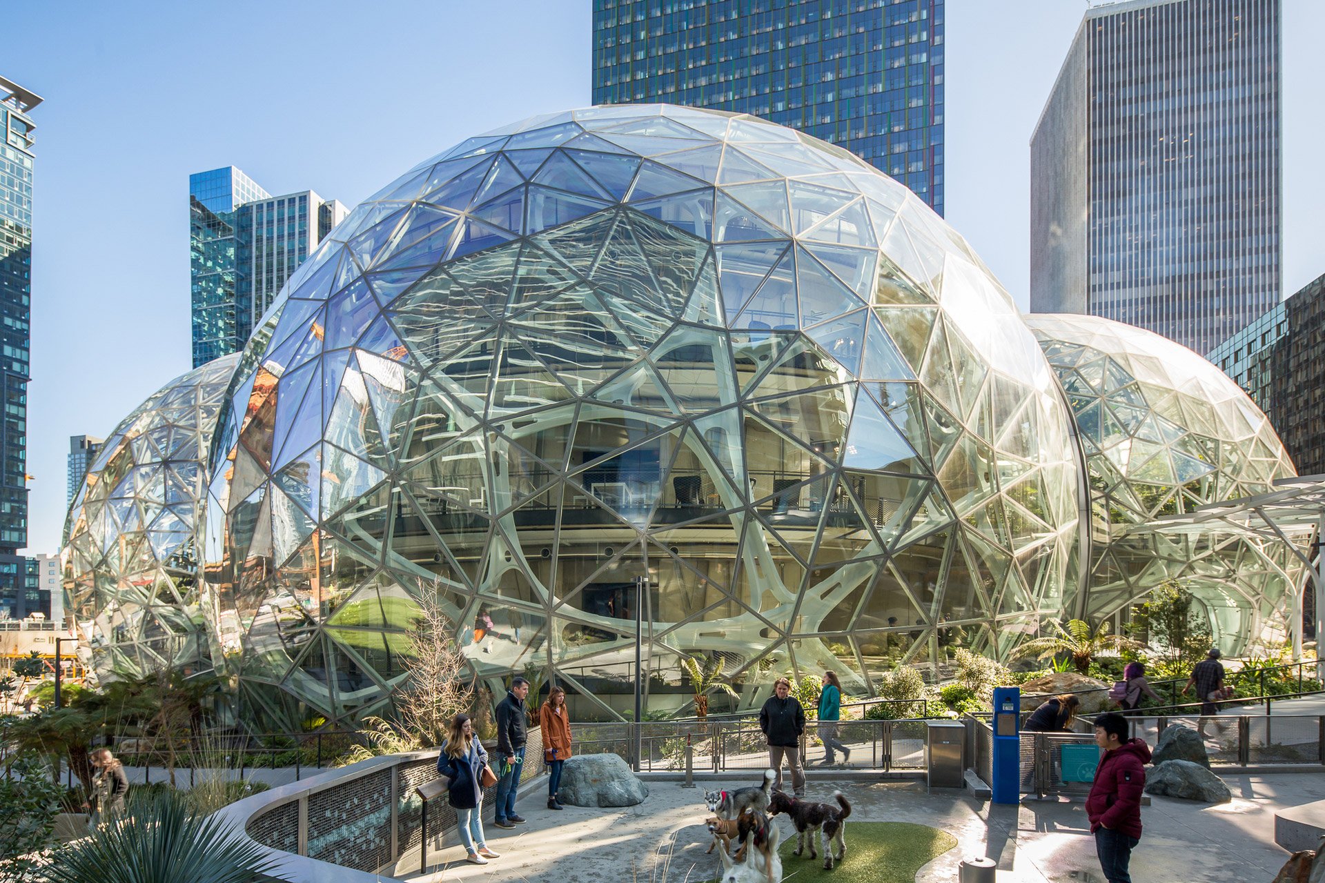 The Spheres: Amazon baut einen eigenen Amazonas für seine Mitarbeiter 1