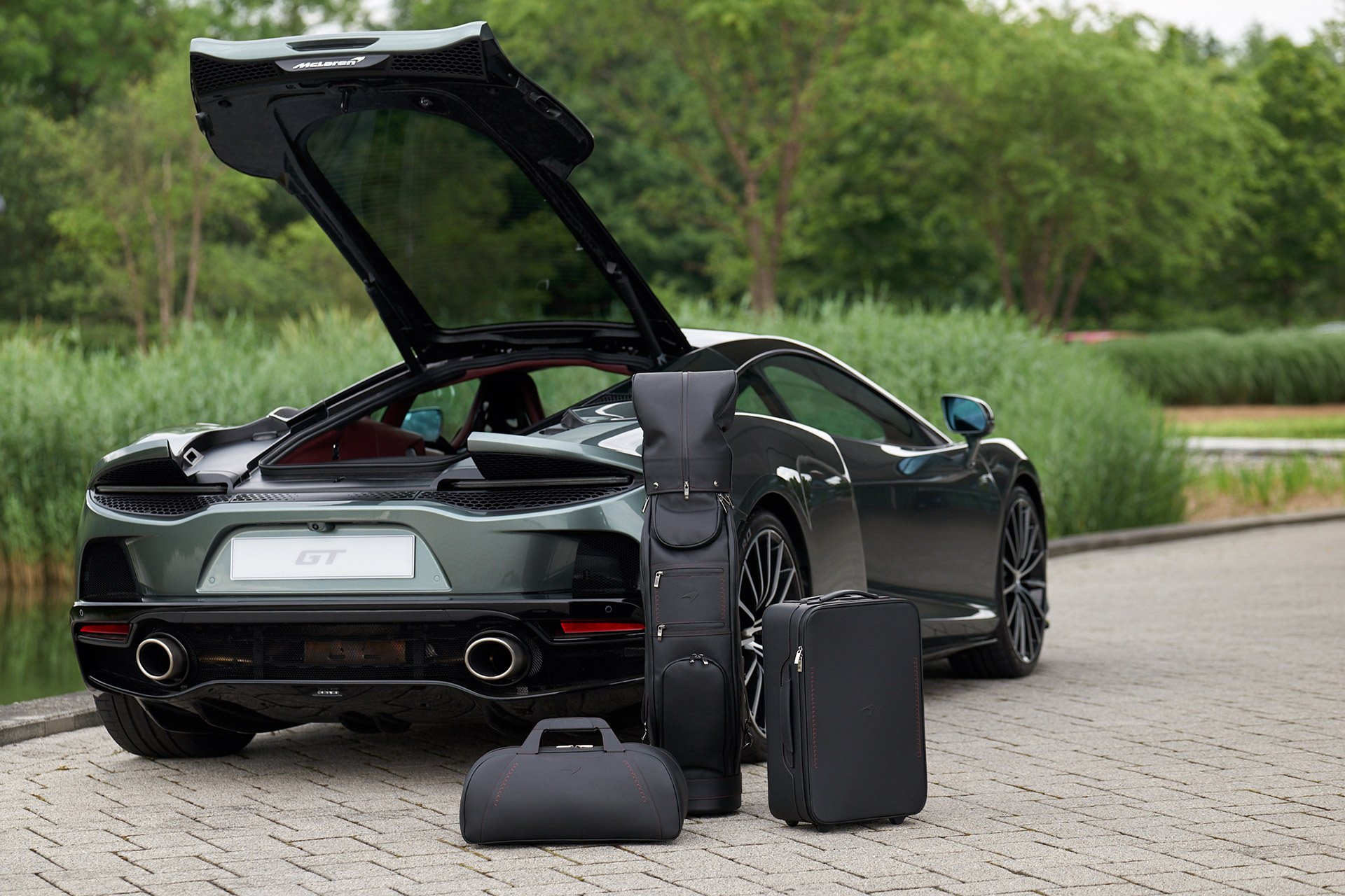 Gut verpackt: Das exklusive McLaren GT Kofferset für 15.400 Dollar 1