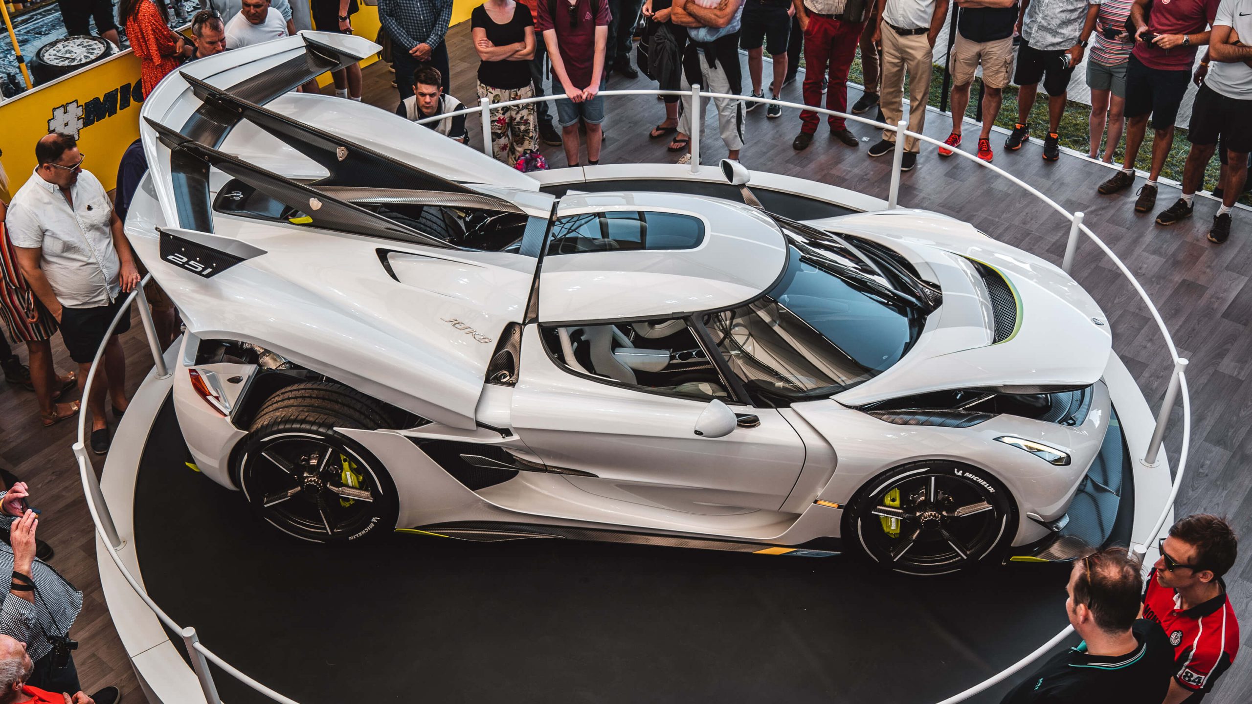Im Rausch der Geschwindigkeit: Zu Besuch beim Goodwood Festival of Speed mit Michelin 12