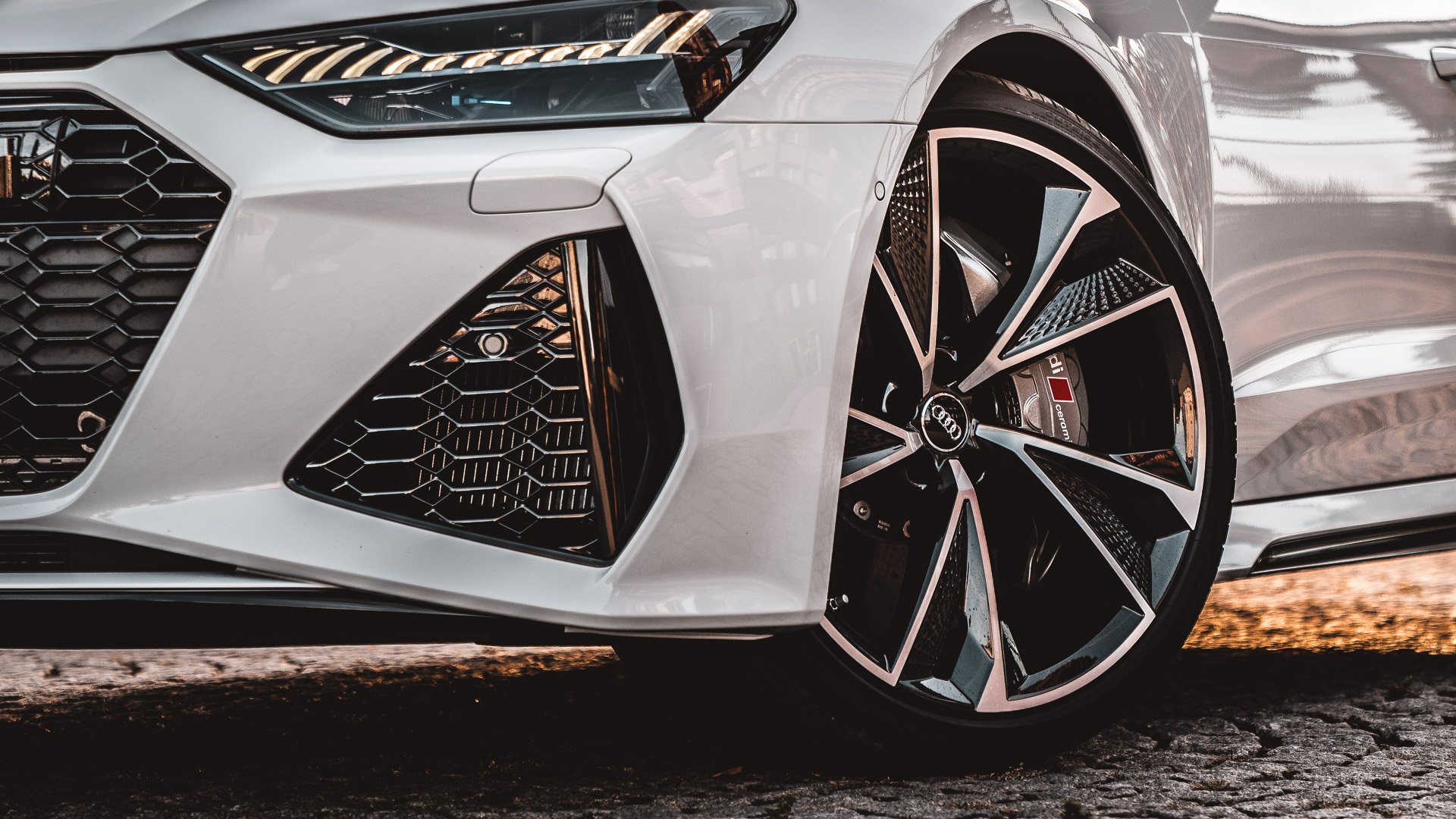 This is the all new Audi RS7 Sportback: Our prayers were finally answered 6