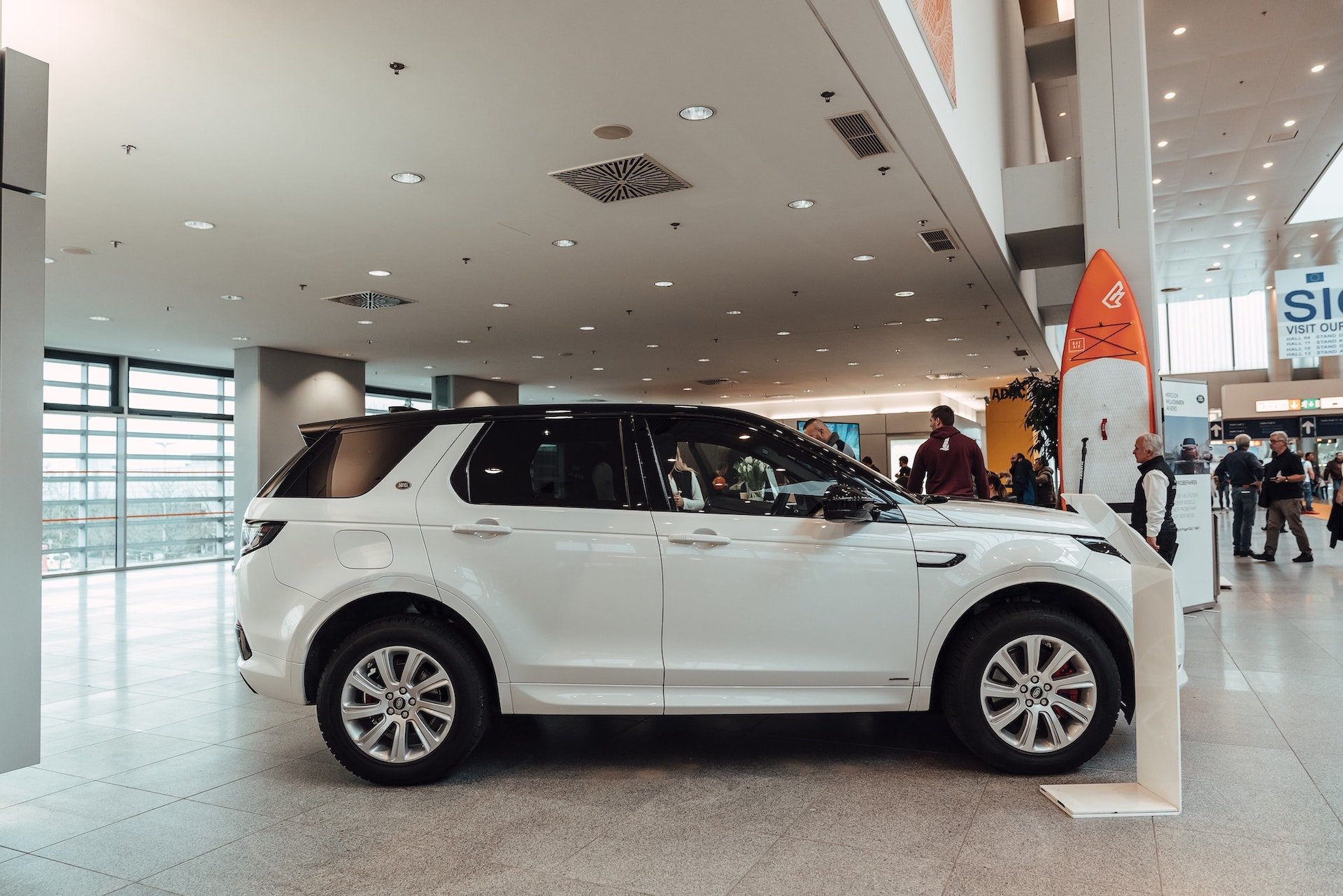 Boot 2020: Land Rover präsentiert den neuen Defender und weitere Highlights 5