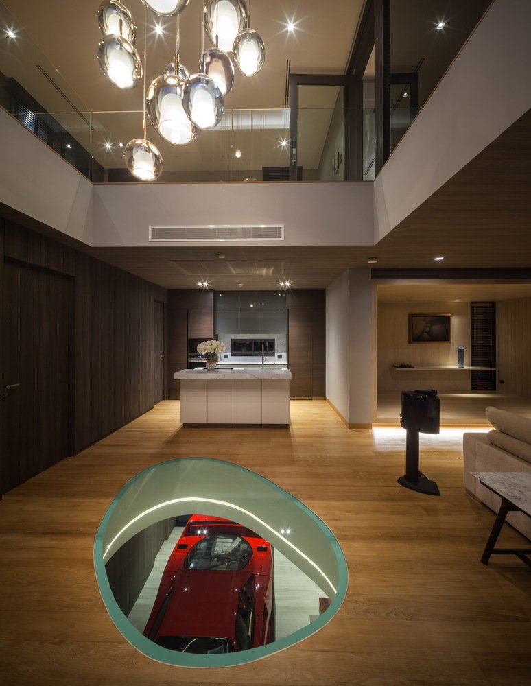 OKS CASA: Ein wahres Traumhaus für Automobilliebhaber 14