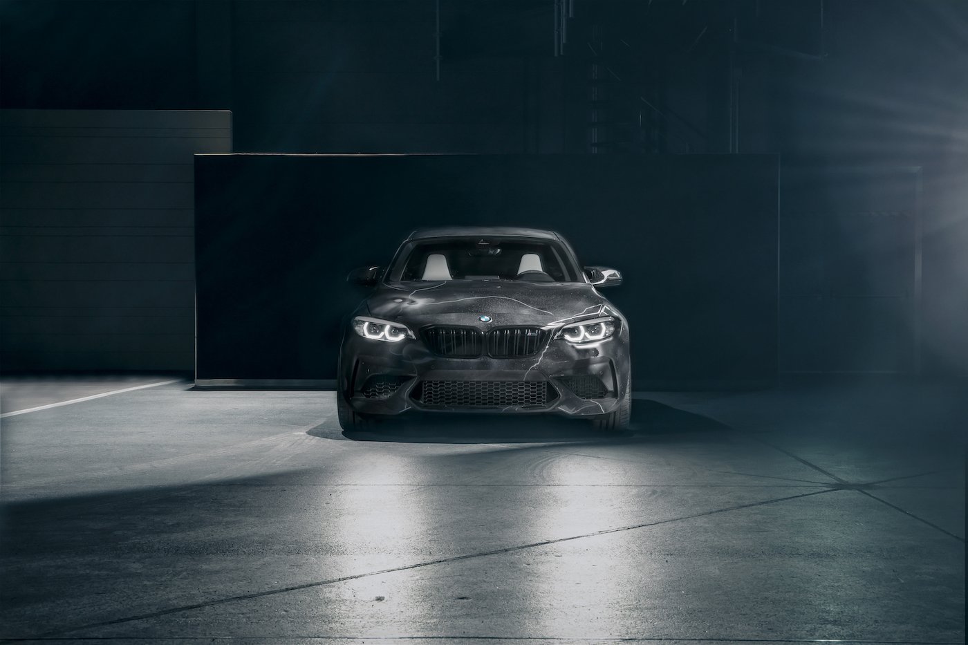 BMW x FUTURA 2000: Exklusive Sondermodelle des BMW M2 Competition 8