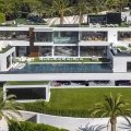 Traumhaus in Bel Air: Dieses $250 Millionen Dollar Anwesen wechselt für $94 Millionen den Besitzer
