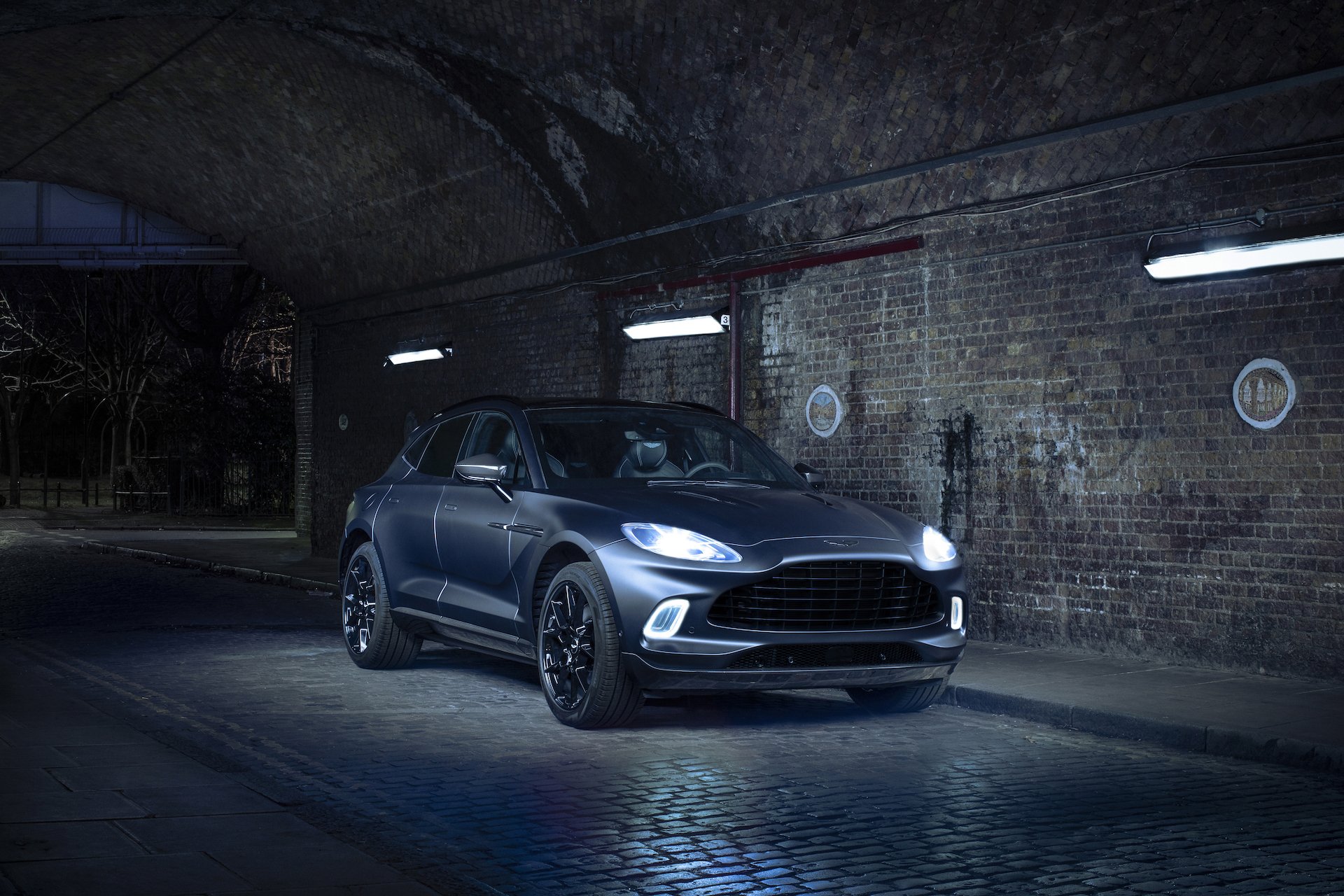 Der 007-SUV: Aston Martin stellt den DBX vor 7