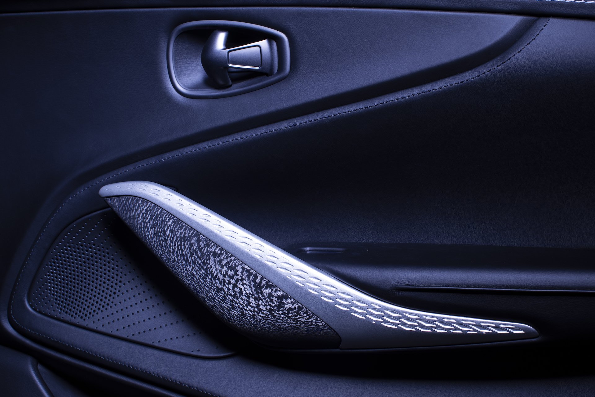 Der 007-SUV: Aston Martin stellt den DBX vor 4