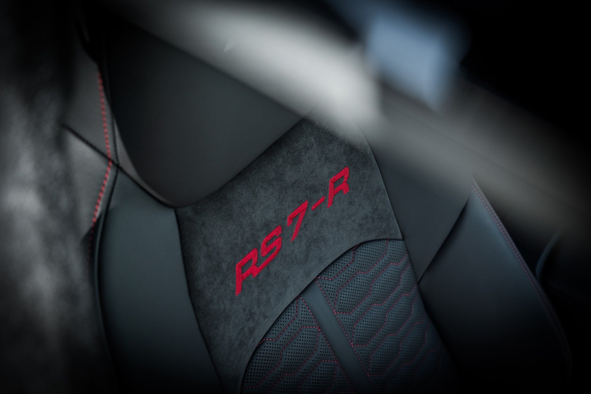 Der 740-PS ABT RS7-R: Tuning in High End 15