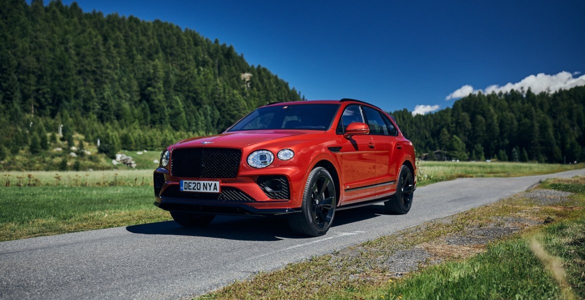 Facelift für High-End-SUV: Mit dem neuen Bentley Bentayga in St.Moritz