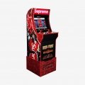 Supreme präsentiert eine Mortal-Kombat Arcade-Konsole